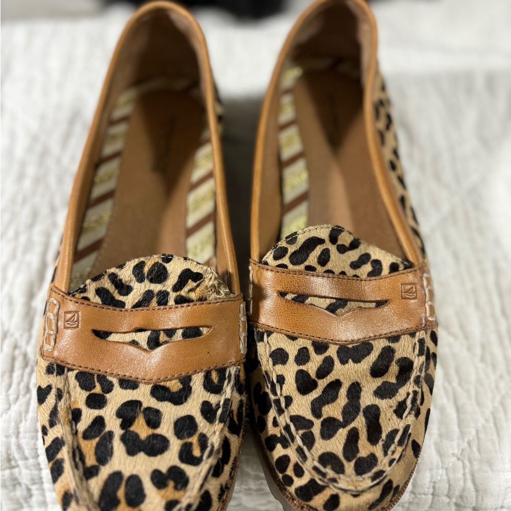 Speer leopard loafers 8.5